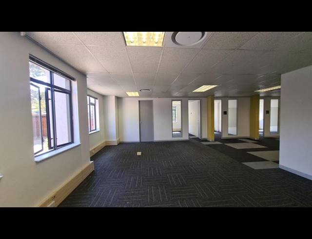 BUSINESS PROPERTY TO RENT IN MENLYN